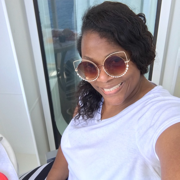 Meet your Posher, Sandra - Picture 4 of 6